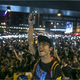 Imagen para el artículo titulado La luz de los móviles, símbolo de las protestas en Hong Kong